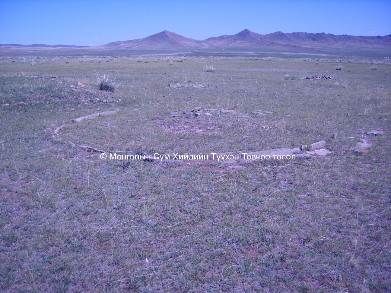 Чогчин дуганы Баруун-Өмнөд талд байх туурийн зураг